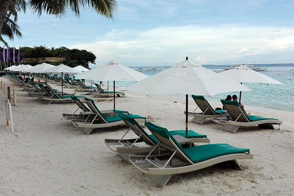 Alona Beach auf Panglao Island bei Bohol